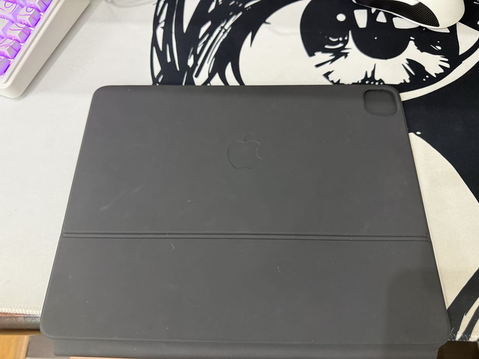 iPad pro 12.9 продам Apple Magic Keyboard для iPad 12.9 в идеале