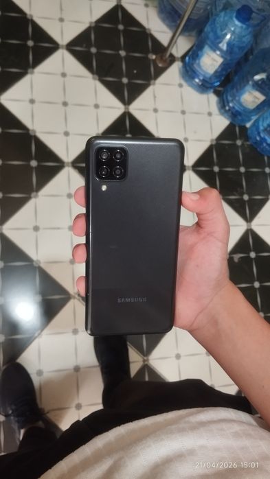 Samsung galaxy m 12 qora