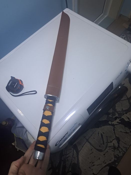 Катана с калъф...