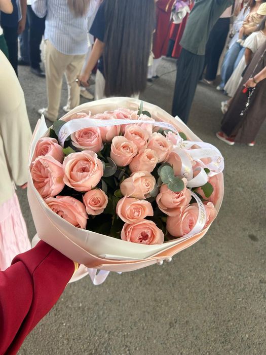Срочно продам шикарный букет от Romantic