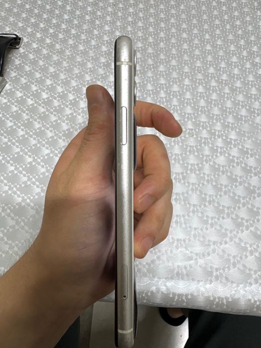 Iphone 11 б/у продам