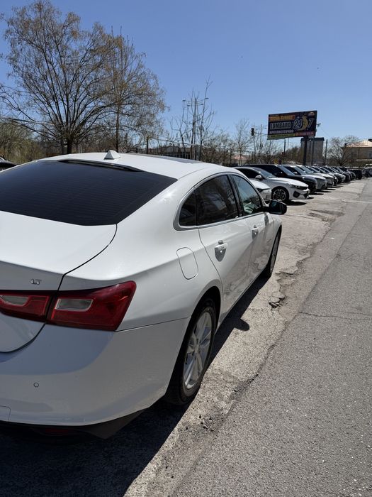 Malibu2 2.4 atmasferniy 2018yil 154.000km prabeg