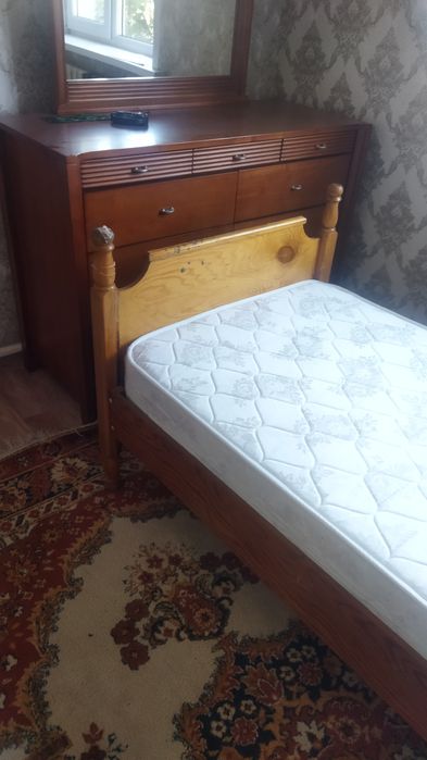 Кровать односпальная