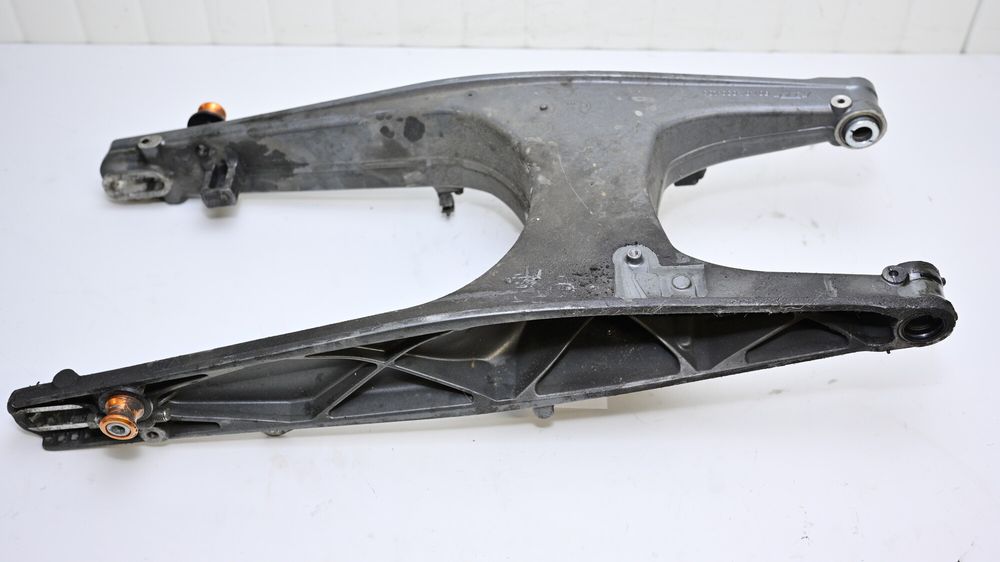 Bascula Spate KTM Duke 125 2017 - 2023