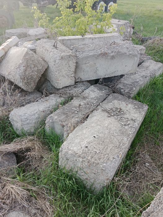 Продам бетонные блоки