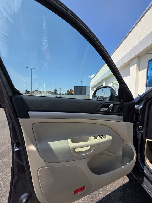 SKODA Octavia 2012 — imagine 5
