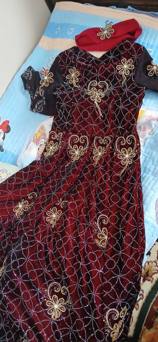 Toy liboslari. Bazmlar tugilgan kunlar uchun. Kelinlar uchun 44 -46