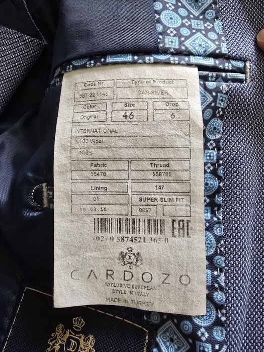 Продам костюмы тройки и двойка