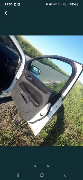 Vand usi complecte albe  fata spate dreapta ford focus 2 an 2007