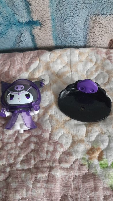 'Куроми фигурка'