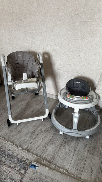 Продам стульчик для кормления и ходунки!
