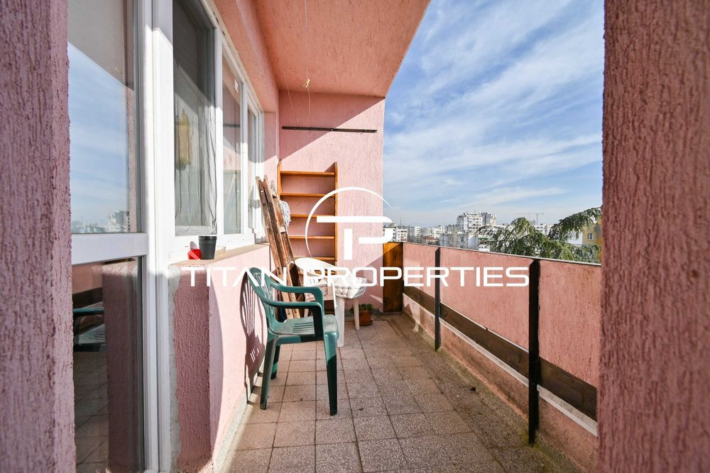 Дава се под наем Тристаен апартамент в София, Света Троица - 110 кв.м за 663 € - Снимка #12