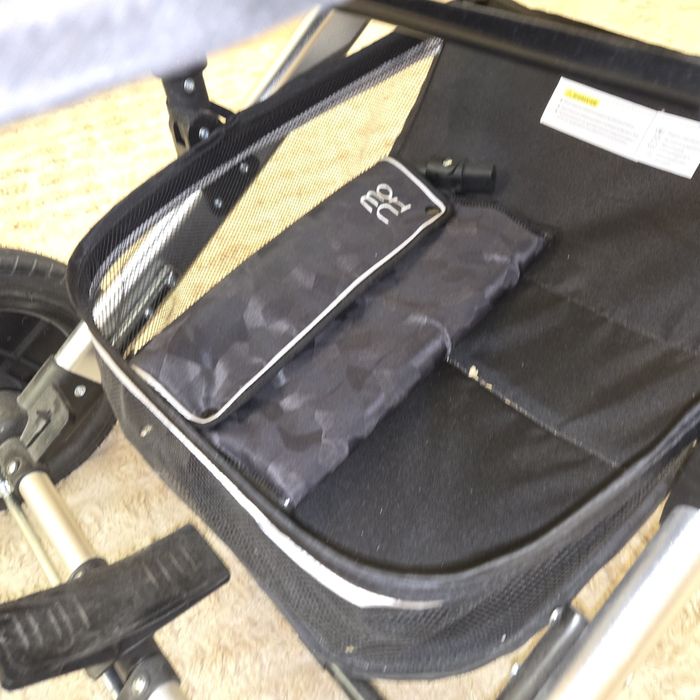 Бебешка количка Мони