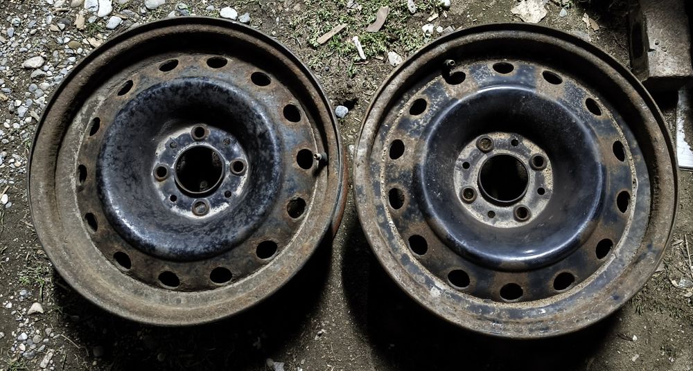 Простой штамп диск R15