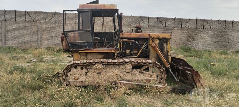 Бульдозер Т-170 год1989