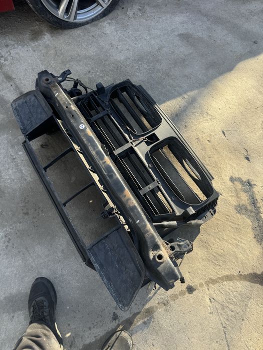 Маска очиларка греда бмв х5 е70 фейслифт bmw x5 e70 ochilarka greda