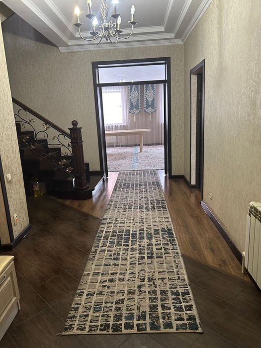 Продается двух этажный дом