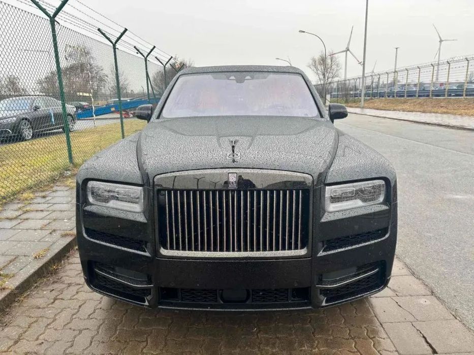 Rolls-Royce Cullinan Rolls-Royce Cullinan Black Badge 4 Locuri MY24