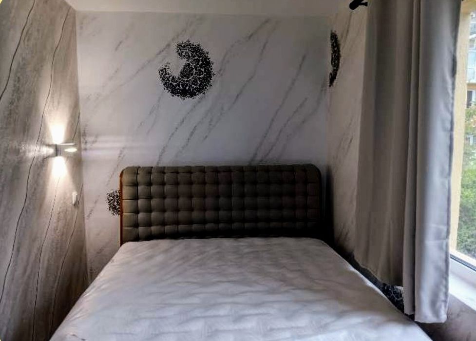 Дава се под наем Тристаен апартамент в Варна, Бриз - 120 кв.м за 918 € - Снимка #12