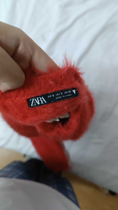 Pulover ZARA, calitate buna