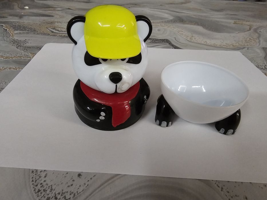 Различни плюшени играчки