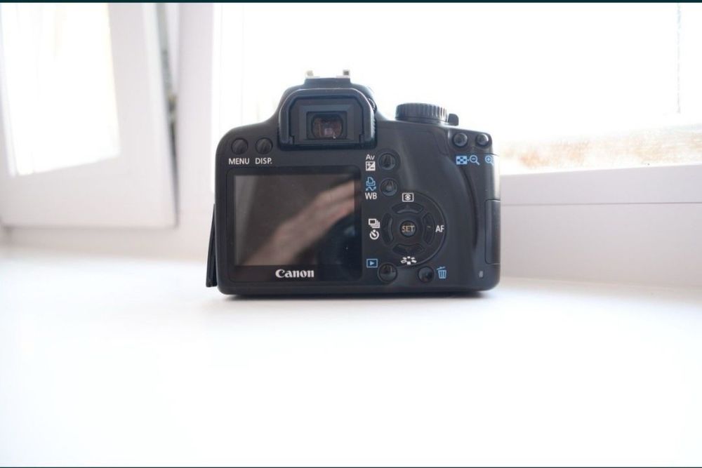 Фотоаппарат Canon EOS 1000D