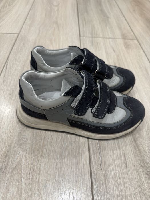 Обувь детская.