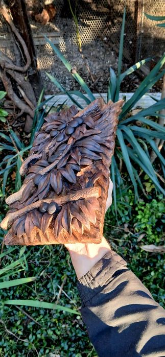 Пано маслинови клончета ръчна дърворезба - орех