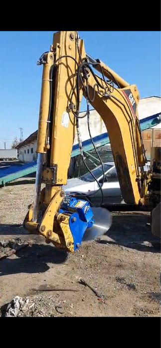 Circular pt buldoexcavator sau excavator