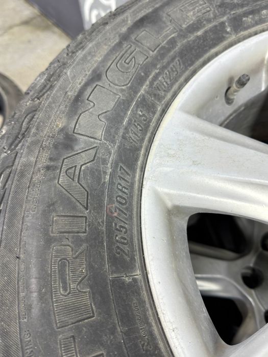 Продам диски с шинами 265/70/R17