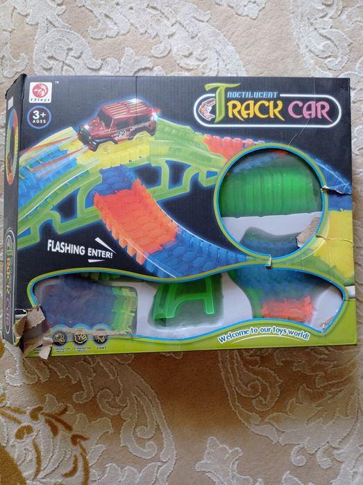 Детский трек-машинка