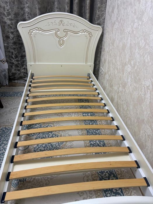 Продаю две односпальные кровати