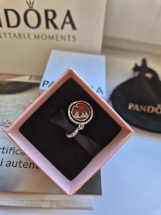 Charmuri Stranger Thongs Demogorgonul RUN Cub Argint S925