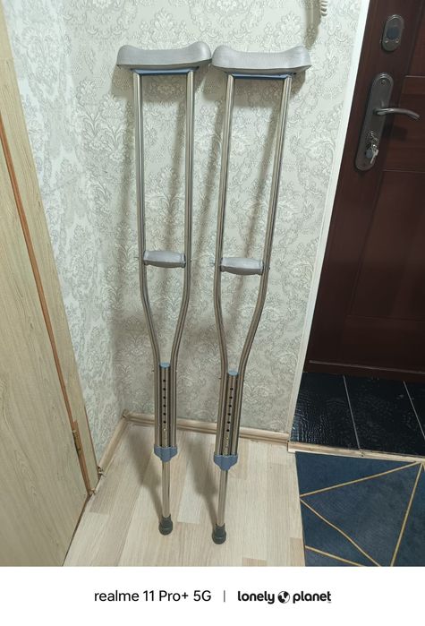 Продам кастыли алюминиевые