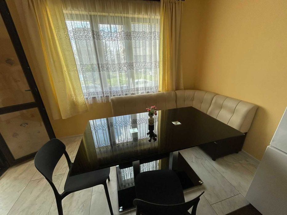 Дава се под наем Двустаен апартамент в Варна, Левски - 60 кв.м за 448.8 € - Снимка #1