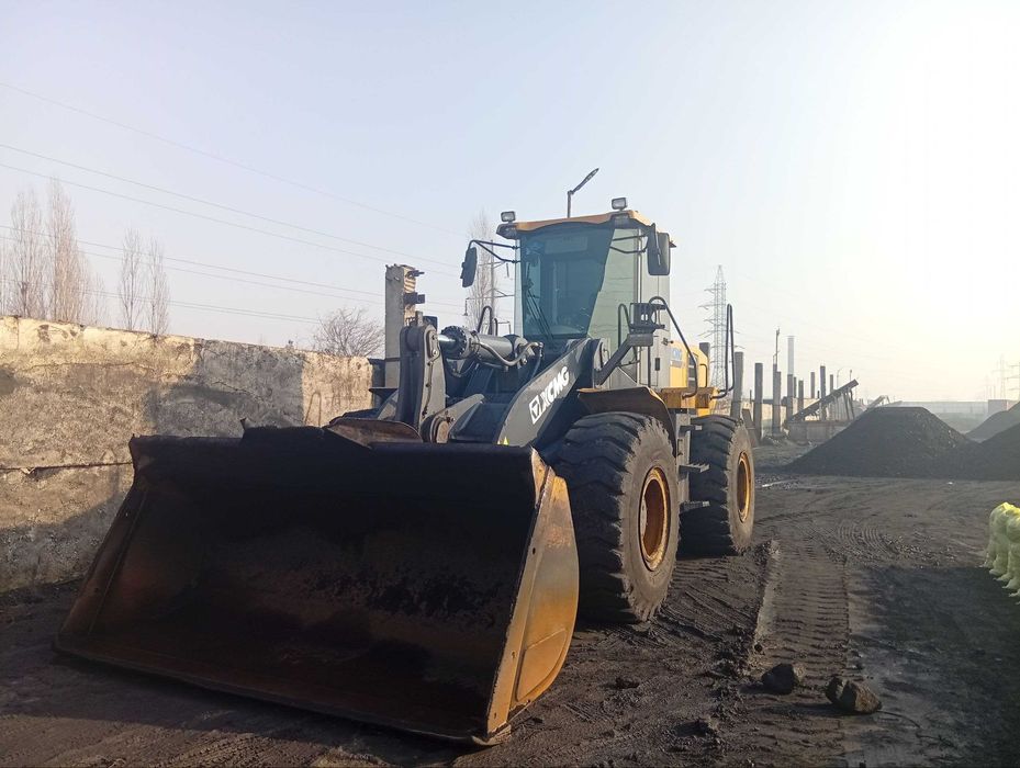 Фронтальный автопогрузчик LW500 FN джойстик