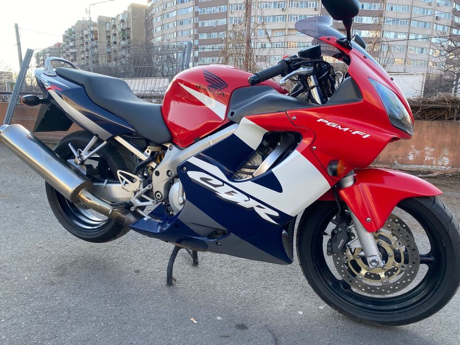 Vand motocicleta cbr f4i