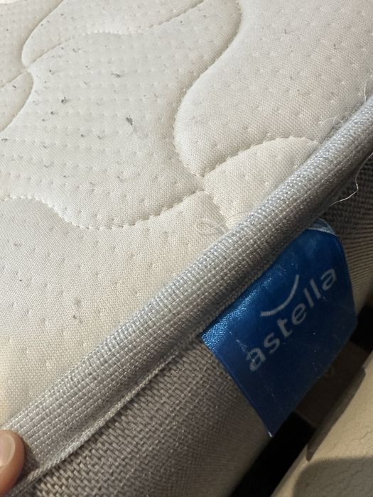 Продам Матрац двухспальный матрас