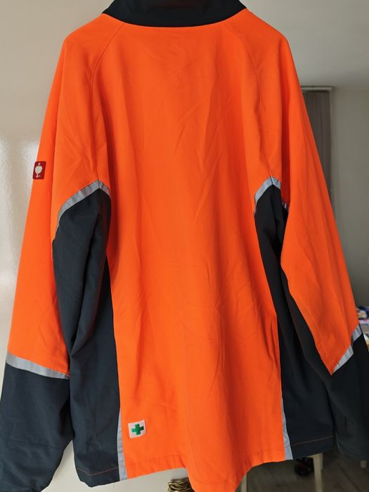 Софтшел Енгелберт Щраус