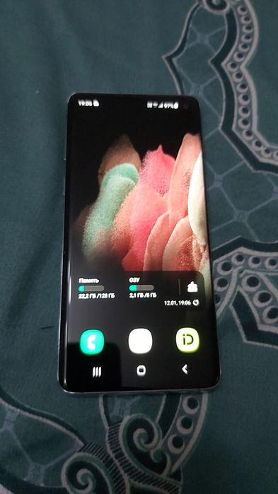 Самсунг с10 в отличном состоянии