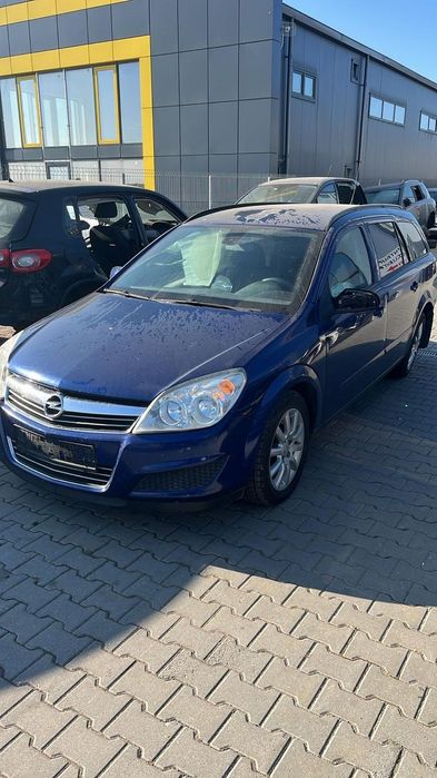 Dezmembram Opel Astra H 1.9 diesel din 2007