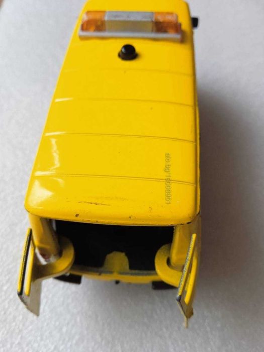 Кола Количка УАЗ Буханка Автобус London bus Играчка