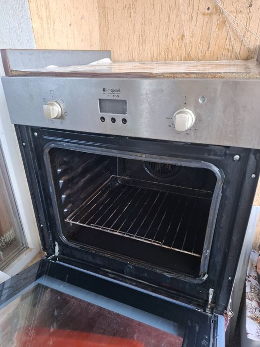 Фурна за вграждане Hotpoint Ariston