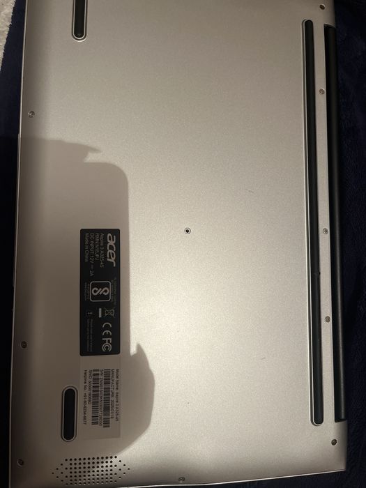 Ноутбууук acer Aspire 3