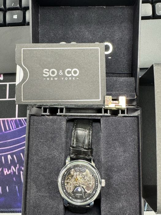 Механичен часовник скелетон  SO&CO