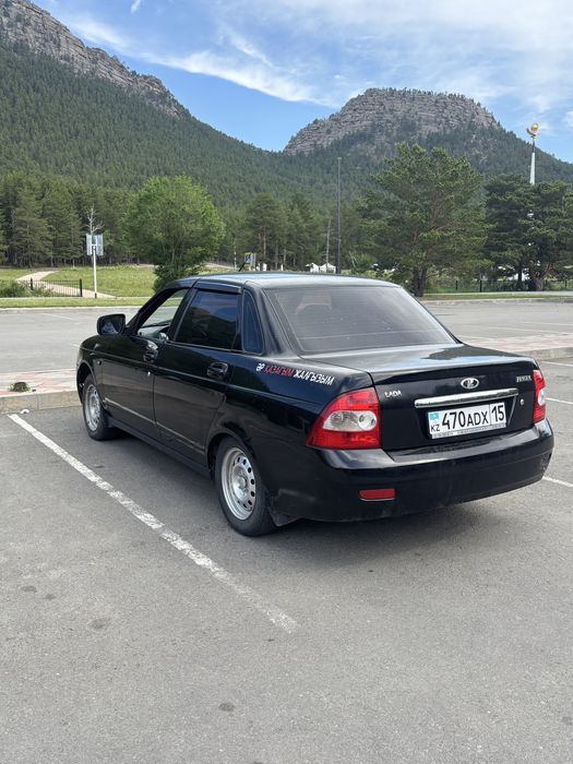 Продам автомобиль(машину)Lada Priora лада приора