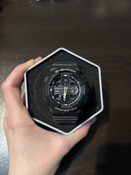 Часовник G-Shock