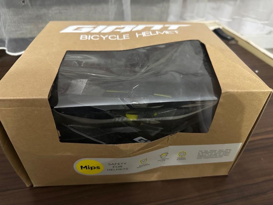 Шлем Giant bold MIPS черный