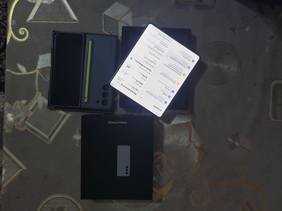 Samsung galaxy z fold 5