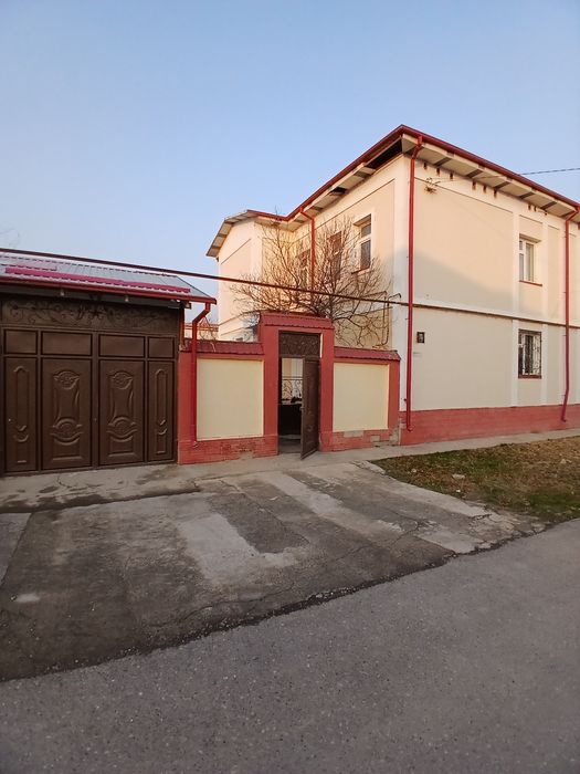 Срочно уй сотилади Гулистон шахар янги бозор янги авлод махалласи